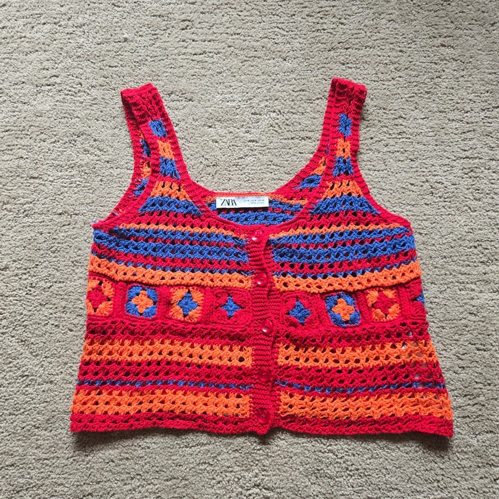 Zara Crochet Knit Crop Top Red Orange Blue Boho Button Front Tank Medium